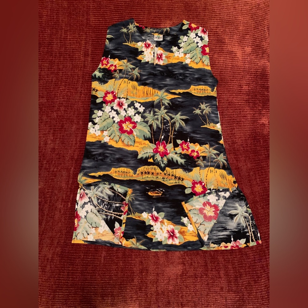 Hawaiian Swimsuit Coverup (NWOT) - Picture 2 of 5